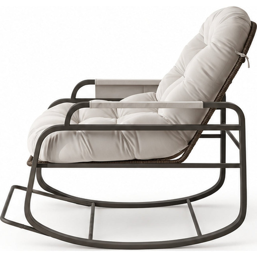 Fauteuil à bascule extérieur en rotin à coussin épais — vue profil