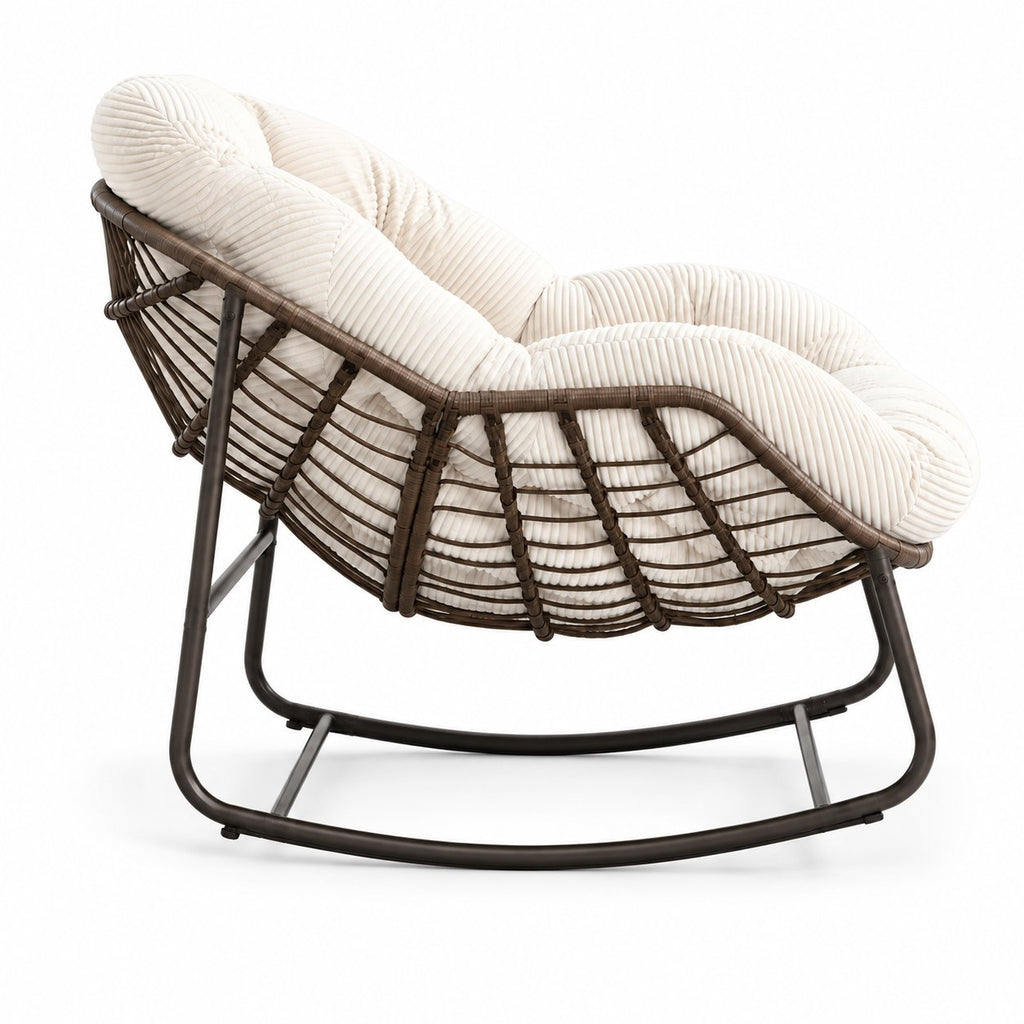 Fauteuil à bascule papasan en rotin et velours côtelé — vue laterale sur fond blanc